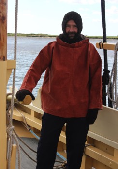  Tanned slop, knitted helmet &  steering gloves  